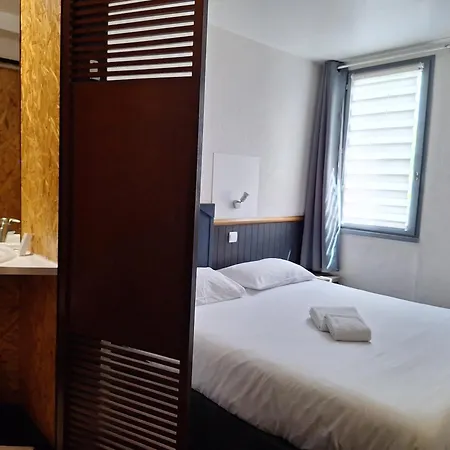 Escale Kennedy מלון