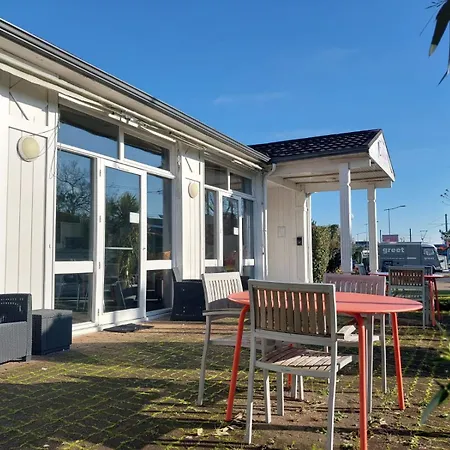 Escale Kennedy מלון