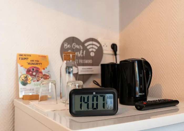 Escale Kennedy 酒店 *