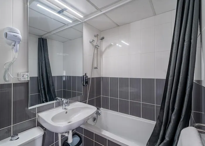 Escale Kennedy 酒店 Mérignac