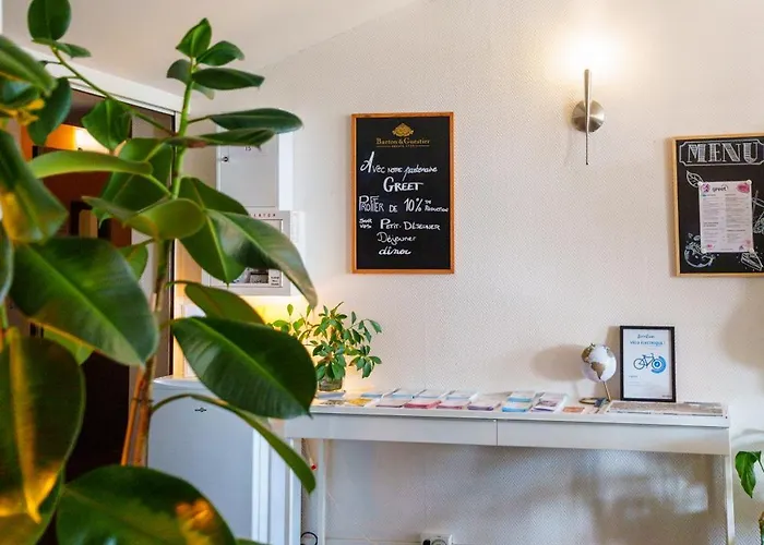 Escale Kennedy 酒店 *